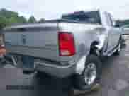 2010 Dodge 2500 SLT z VIN 3D7UT2CL9AG130789, wystawiony jako IAAI lot #42358839 z przebiegiem 128 802 mil mil oraz . Historia ofert i sprzedaży dostępna na DreamBid. Obrazek 4.