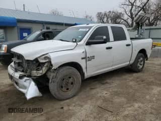 2019 Ram 1500 Tradesman с VIN 3C6RR7KTXKG686924, выставлен на аукционе Copart как лот 47375755 с пробегом 252 136 миль миль и Списание • Salvage title. История ставок и продаж доступна на DreamBid. Изображение 1.