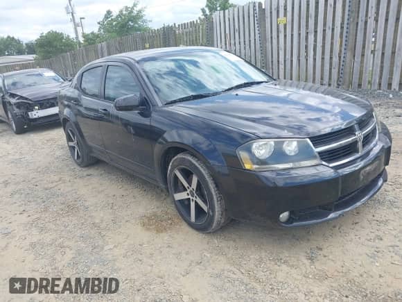 2008 Dodge Avenger R/T z VIN 1B3LC76M28N614023, wystawiony jako IAAI lot #42344501 z przebiegiem 113 553 mil mil oraz . Historia ofert i sprzedaży dostępna na DreamBid. Obrazek 1.