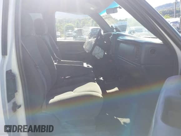 2000 Chevrolet Silverado 2500 LS с VIN 1GCGK29U1YE128188, выставлен на аукционе IAAI как лот 43063090 с пробегом 120 151 миль миль и . История ставок и продаж доступна на DreamBid. Изображение 5.