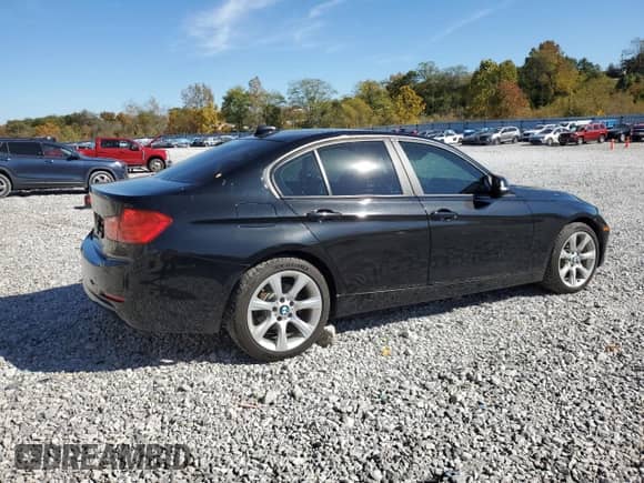 2015 BMW 3 Series 328i xDrive с VIN WBA3B5G55FNS19762, выставлен на аукционе Copart как лот 90299725 с пробегом 139 071 миль миль и Чистый • Clean title. История ставок и продаж доступна на DreamBid. Изображение 3.