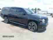 2018 Chevrolet Suburban Premier z VIN 1GNSKJKC9JR140584, wystawiony jako IAAI lot #42597418 z przebiegiem 117 662 mil mil oraz . Historia ofert i sprzedaży dostępna na DreamBid. Obrazek 1.