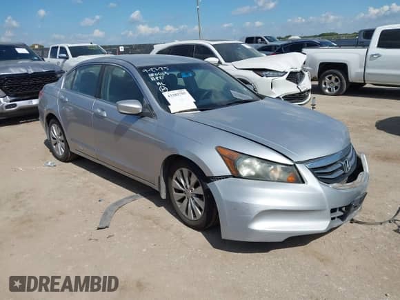 2012 Honda Accord LX с VIN 1HGCP2F39CA222462, выставлен на аукционе IAAI как лот 43382705 с пробегом 222 621 миль миль и . История ставок и продаж доступна на DreamBid. Изображение 1.