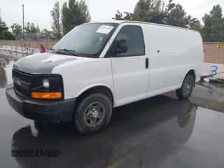 2008 Chevrolet Express Cargo z VIN 1GCFG15X281154586, wystawiony jako IAAI lot #43451446 z przebiegiem 216 972 mil mil oraz . Historia ofert i sprzedaży dostępna na DreamBid. Obrazek 2.