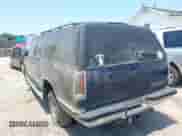 1998 Chevrolet Suburban with VIN 1GNGC26J1WJ318754, listed as a IAAI auction lot 42386394 with 129,177 mi miles and . Bid and sale history available at DreamBid. Image 3.
