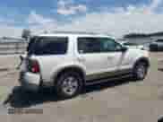 2002 Ford Explorer Eddie Bauer с VIN 1FMZU74W52UA69809, выставлен на аукционе Copart как лот 67541725 с пробегом 249 984 миль миль и Списание • Salvage title. История ставок и продаж доступна на DreamBid. Изображение 3.
