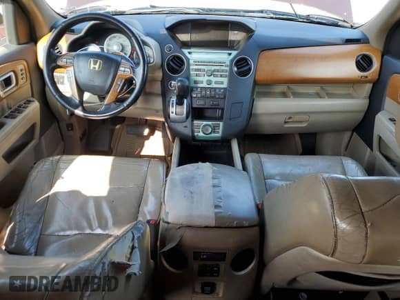 2010 Honda Pilot Touring with VIN 5FNYF4H8XAB026496, listed as a Copart auction lot 66742805 with 291,524 mi miles and Salvage title. Bid and sale history available at DreamBid. Image 8.