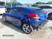 2012 Hyundai Veloster w/Black Int с VIN KMHTC6AD6CU020707, выставлен на аукционе IAAI как лот 42408274 с пробегом 132 703 миль миль и . История ставок и продаж доступна на DreamBid. Изображение 3.