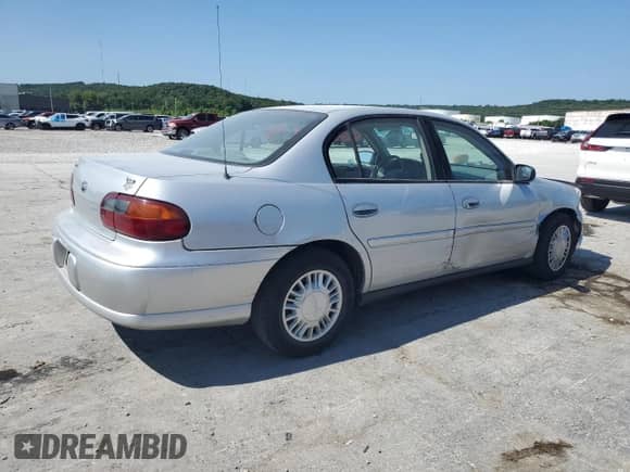 2005 Chevrolet Malibu Classic z VIN 1G1ND52FX5M113794, wystawiony jako Copart lot #65444925 z przebiegiem 84 887 mil mil oraz Szkoda całkowita • Salvage title. Historia ofert i sprzedaży dostępna na DreamBid. Obrazek 3.
