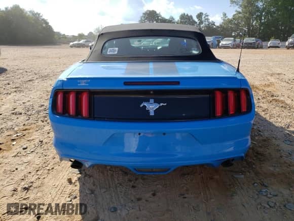 2017 Ford Mustang V6 z VIN 1FATP8EM9H5252630, wystawiony jako Copart lot #81588075 z przebiegiem 23 462 mil mil oraz Szkoda całkowita • Salvage title. Historia ofert i sprzedaży dostępna na DreamBid. Obrazek 6.