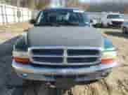 2004 Dodge Dakota SLT z VIN 1D7GL42N24S597352, wystawiony jako Copart lot #85659744 z przebiegiem 140 271 mil mil oraz Czysty tytuł • Clean title. Historia ofert i sprzedaży dostępna na DreamBid. Obrazek 5.