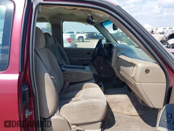 2005 Chevrolet Silverado 1500 LS with VIN 1GCEC19T85Z342489, listed as a IAAI auction lot 43340805 with 305,480 mi miles and . Bid and sale history available at DreamBid. Image 5.