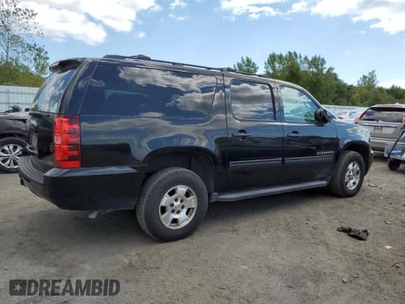 2013 Chevrolet Suburban LS with VIN 1GNSKHE77DR110530, listed as a Copart auction lot 71466445 with 193,208 mi miles and Clean title. Bid and sale history available at DreamBid. Image 3.