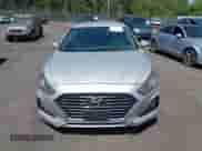 2019 Hyundai Sonata SE с VIN 5NPE24AF0KH754628, выставлен на аукционе IAAI как лот 42955457 с пробегом 62 313 миль миль и . История ставок и продаж доступна на DreamBid. Изображение 12.