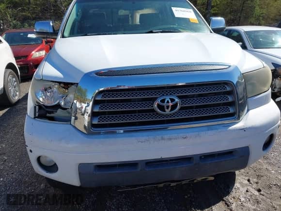 2008 Toyota Tundra Limited с VIN 5TFBV58108X057077, выставлен на аукционе IAAI как лот 41768968 с пробегом 328 249 миль миль и . История ставок и продаж доступна на DreamBid. Изображение 6.