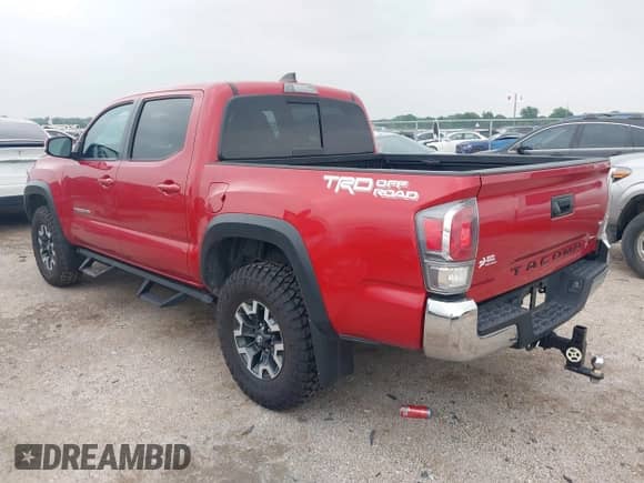 2021 Toyota Tacoma SR5 with VIN 5TFAZ5CN4MX105846, listed as a IAAI auction lot 42275160 with 38,620 mi miles and . Bid and sale history available at DreamBid. Image 3.