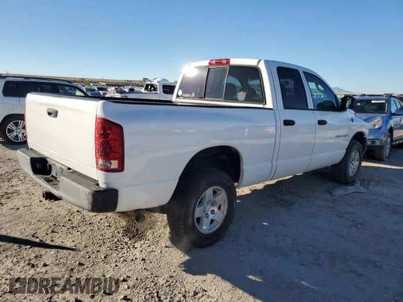 2005 Dodge 1500 SLT with VIN 1D7HU18N05J594142, listed as a Copart auction lot 82609445 with 228,011 mi miles and Clean title. Bid and sale history available at DreamBid. Image 3.
