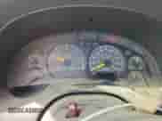 1998 Chevrolet Blazer LS z VIN 1GNDT13WXW2235069, wystawiony jako Copart lot #85642805 z przebiegiem 173 386 mil mil oraz Czysty tytuł • Clean title. Historia ofert i sprzedaży dostępna na DreamBid. Obrazek 9.