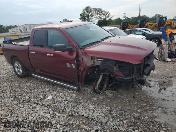 2018 Ram 1500 Big Horn z VIN 1C6RR7GT6JS238583, wystawiony jako Copart lot #66677185 z przebiegiem 101 168 mil mil oraz Szkoda całkowita • Salvage title. Historia ofert i sprzedaży dostępna na DreamBid. Obrazek 4.