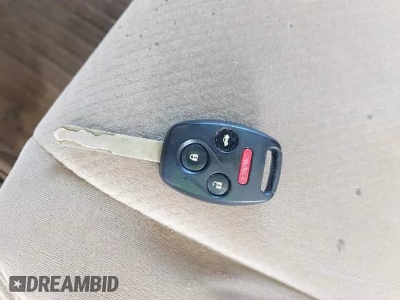 2011 Honda Accord EX с VIN 1HGCP2F7XBA047995, выставлен на аукционе IAAI как лот 42811652 с пробегом 155 856 миль миль и . История ставок и продаж доступна на DreamBid. Изображение 11.