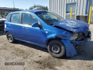 2005 Chevrolet Aveo LS z VIN KL1TD626X5B496871, wystawiony jako Copart lot #75909374 z przebiegiem 147 662 mil mil oraz Szkoda całkowita • Salvage title. Historia ofert i sprzedaży dostępna na DreamBid. Obrazek 4.