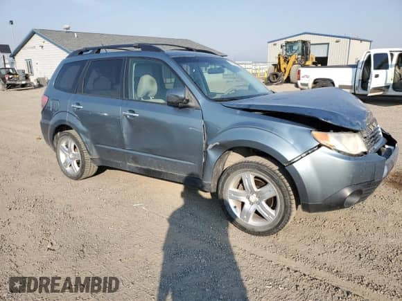 2009 Subaru Forester X with VIN JF2SH63689G720074, listed as a Copart auction lot 42339185 with 197,826 mi miles and Clean title. Bid and sale history available at DreamBid. Image 4.