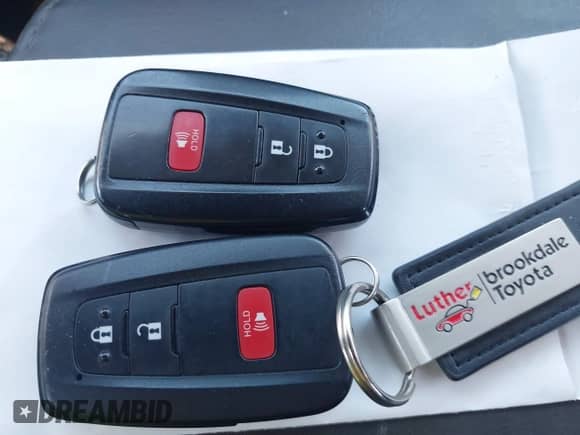 2020 Toyota Prius L Eco с VIN JTDKARFU0L3117987, выставлен на аукционе IAAI как лот 43144394 с пробегом 68 756 миль миль и . История ставок и продаж доступна на DreamBid. Изображение 11.