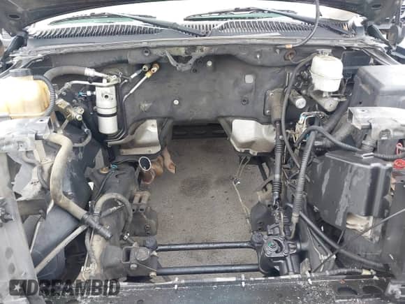 2004 Chevrolet Tahoe LS с VIN 1GNEC13T54R204729, выставлен на аукционе IAAI как лот 42421385 с пробегом Не указан миль и . История ставок и продаж доступна на DreamBid. Изображение 10.