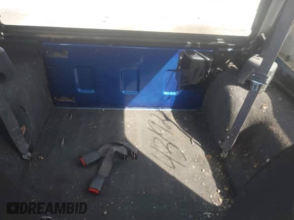 2000 Jeep Wrangler Sport with VIN 1J4FA49S0YP735660, listed as a IAAI auction lot 43192698 with Not provided miles and . Bid and sale history available at DreamBid. Image 8.