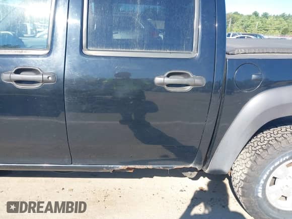 2005 Chevrolet Colorado 1SE LS Z71 with VIN 1GCDT136658211484, listed as a IAAI auction lot 43067150 with 136,392 mi miles and . Bid and sale history available at DreamBid. Image 6.