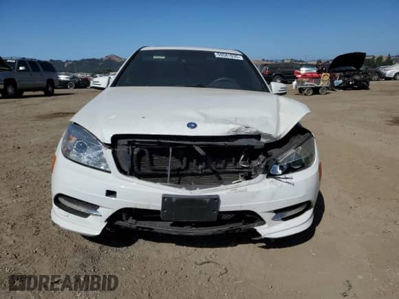 2011 Mercedes-Benz C 350 Sport с VIN WDDGF5GB1BF656764, выставлен на аукционе Copart как лот 59581035 с пробегом 177 596 миль миль и Списание • Salvage title. История ставок и продаж доступна на DreamBid. Изображение 5.