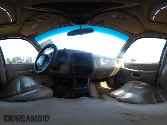 1998 Ford Explorer XLT с VIN 1FMZU35P3WZB28624, выставлен на аукционе IAAI как лот 42142177 с пробегом 208 589 миль миль и . История ставок и продаж доступна на DreamBid. Изображение 18.