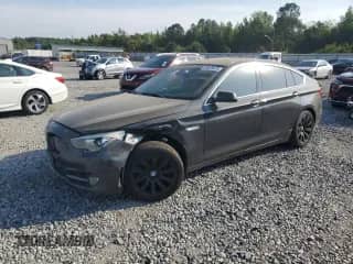 2011 BMW 5 Series 550i Gran Turismo xDrive с VIN WBASP4C52BC341661, выставлен на аукционе Copart как лот 81675075 с пробегом 159 264 миль миль и Списание • Salvage title. История ставок и продаж доступна на DreamBid. Изображение 1.