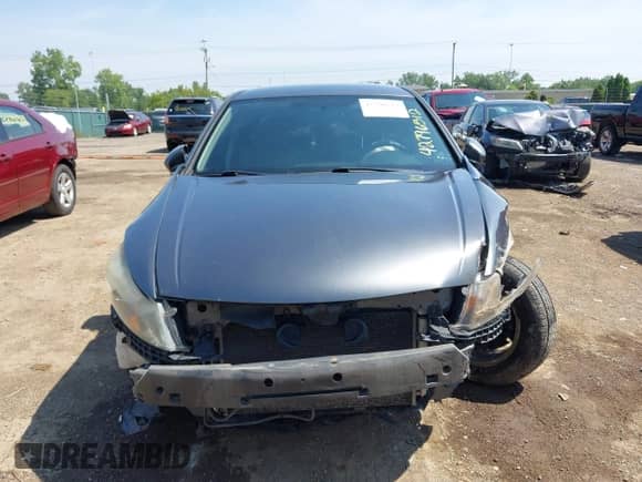 2012 Honda Accord LX Premium с VIN 1HGCP2F48CA111751, выставлен на аукционе IAAI как лот 42796512 с пробегом 137 477 миль миль и . История ставок и продаж доступна на DreamBid. Изображение 13.