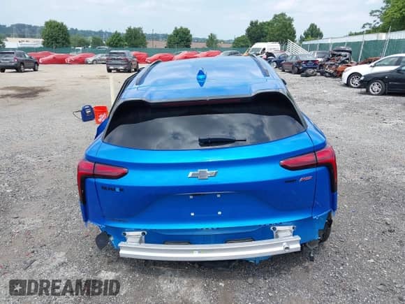 2024 Chevrolet Blazer EV eAWD RS z VIN 3GNKDCRJ6RS169804, wystawiony jako IAAI lot #42821779 z przebiegiem 10 039 mil mil oraz . Historia ofert i sprzedaży dostępna na DreamBid. Obrazek 17.