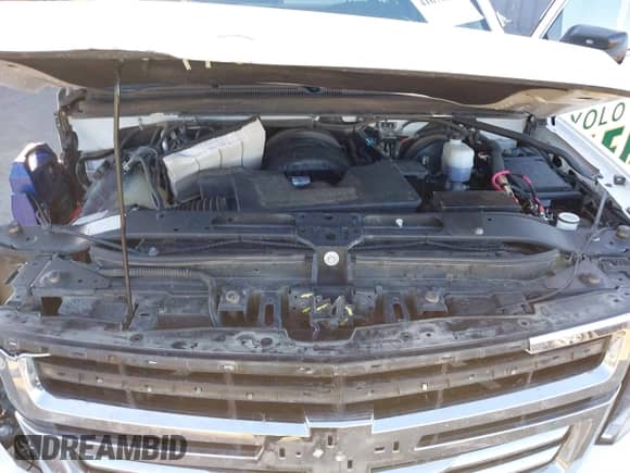 2020 Chevrolet Tahoe Commercial z VIN 1GNLCDEC8LR283902, wystawiony jako IAAI lot #41670895 z przebiegiem 91 508 mil mil oraz . Historia ofert i sprzedaży dostępna na DreamBid. Obrazek 10.