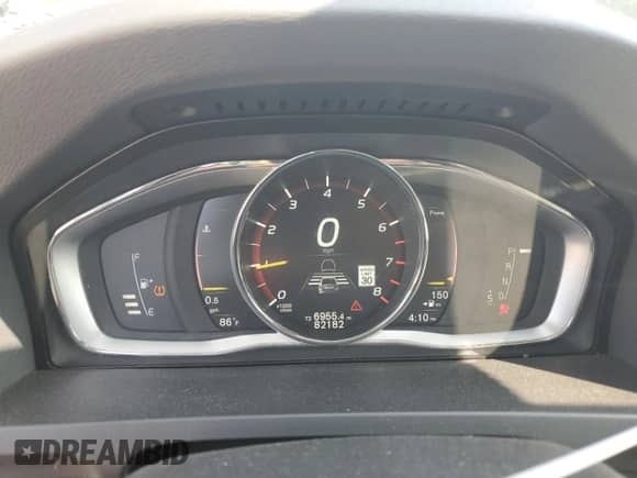2017 Volvo S60 Inscription с VIN LYV402TKXHB145250, выставлен на аукционе Copart как лот 60962435 с пробегом 82 182 миль миль и Списание • Salvage title. История ставок и продаж доступна на DreamBid. Изображение 9.
