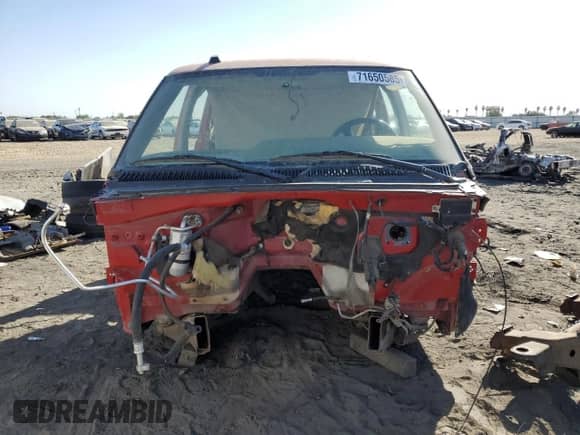 2004 Chevrolet Silverado 1500 LT with VIN 2GCEC13T441419939, listed as a Copart auction lot 71650585 with Not provided miles and Salvage title. Bid and sale history available at DreamBid. Image 5.