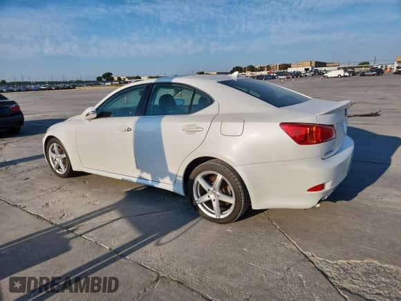 2010 Lexus IS 250 с VIN JTHBF5C29A5120352, выставлен на аукционе Copart как лот 81657975 с пробегом 210 661 миль миль и Чистый • Clean title. История ставок и продаж доступна на DreamBid. Изображение 2.