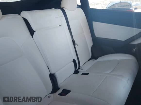 2021 Tesla Model Y Long Range с VIN 5YJYGDEE2MF161838, выставлен на аукционе IAAI как лот 43250955 с пробегом 97 847 миль миль и . История ставок и продаж доступна на DreamBid. Изображение 8.