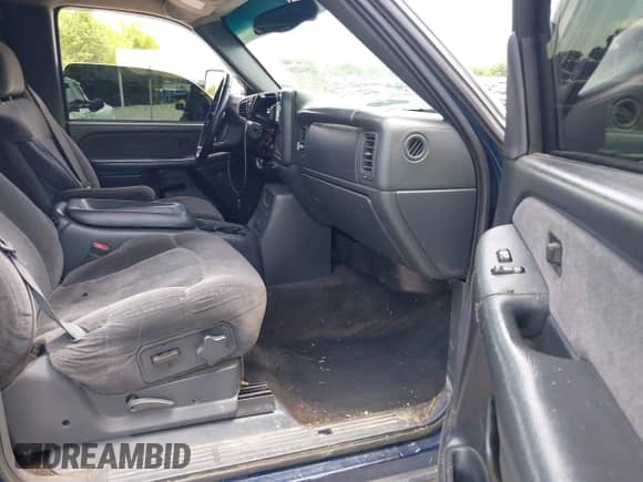 2002 Chevrolet Silverado 2500HD LS с VIN 1GCHK23U12F195114, выставлен на аукционе IAAI как лот 42514216 с пробегом 315 177 миль миль и . История ставок и продаж доступна на DreamBid. Изображение 5.