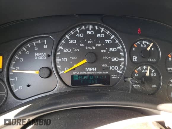 2000 Chevrolet Tahoe LS with VIN 1GNEK13T9YJ118525, listed as a Copart auction lot 67317775 with 217,964 mi miles and Salvage title. Bid and sale history available at DreamBid. Image 9.