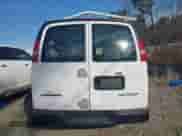 2003 Chevrolet Express Cargo z VIN 1GCFG15T631105901, wystawiony jako IAAI lot #41685138 z przebiegiem 197 571 mil mil oraz . Historia ofert i sprzedaży dostępna na DreamBid. Obrazek 16.