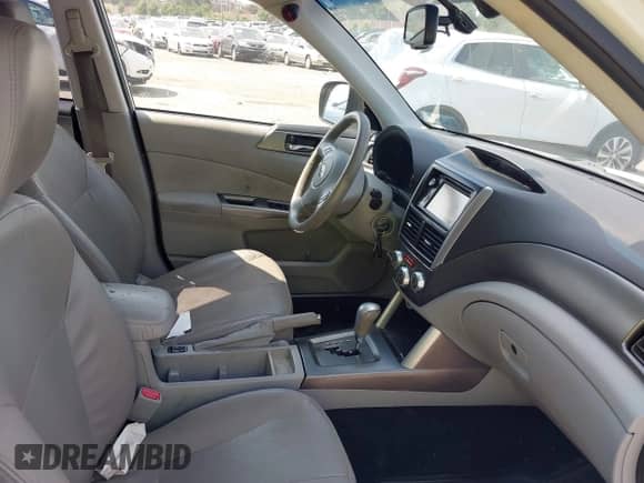 2012 Subaru Forester X Limited z VIN JF2SHAFC5CH440196, wystawiony jako IAAI lot #42883120 z przebiegiem 174 671 mil mil oraz . Historia ofert i sprzedaży dostępna na DreamBid. Obrazek 5.