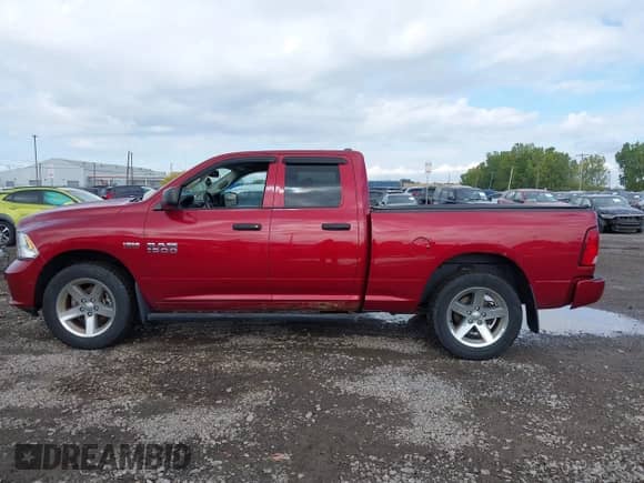 2014 Ram 1500 Express z VIN 1C6RR7FT4ES109331, wystawiony jako IAAI lot #43302806 z przebiegiem 146 000 mil mil oraz . Historia ofert i sprzedaży dostępna na DreamBid. Obrazek 14.