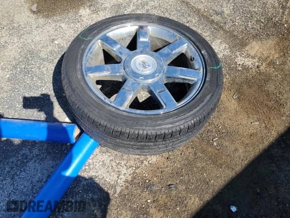 2010 Cadillac Escalade ESV Premium with VIN 1GYUKJEF4AR112581, listed as a Copart auction lot 50363955 with 209,412 mi miles and Non repairable. Bid and sale history available at DreamBid. Image 15.