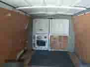 2006 Ford Econoline Cargo z VIN 1FTNS24W96DA75128, wystawiony jako IAAI lot #42181455 z przebiegiem 323 914 mil mil oraz . Historia ofert i sprzedaży dostępna na DreamBid. Obrazek 8.