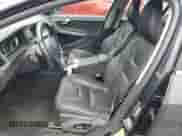 2016 Volvo S60 T5 Premier с VIN YV1612TK1G2406636, выставлен на аукционе Copart как лот 67200995 с пробегом 131 305 миль миль и Списание • Salvage title. История ставок и продаж доступна на DreamBid. Изображение 7.