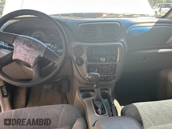 2004 Chevrolet TrailBlazer LS с VIN 1GNDS13S142140350, выставлен на аукционе Copart как лот 71080445 с пробегом 160 794 миль миль и Чистый • Clean title. История ставок и продаж доступна на DreamBid. Изображение 9.