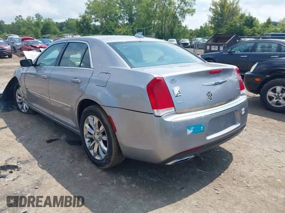 2015 Chrysler 300 Limited with VIN 2C3CCARG3FH923477, listed as a IAAI auction lot 42988981 with 48,095 mi miles and . Bid and sale history available at DreamBid. Image 3.